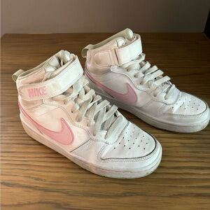 Nike Court Borough Mid 2